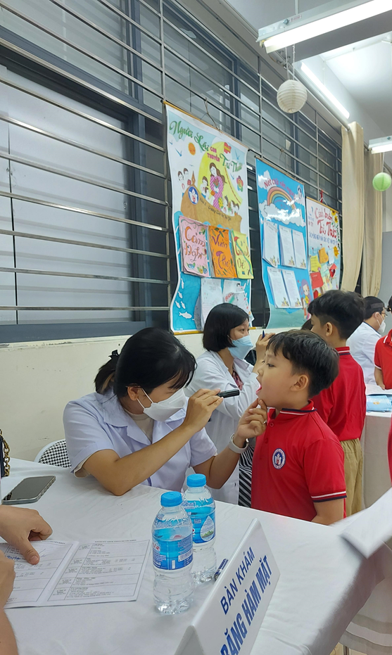 Trường tiểu học Đại Yên tổ chức khám sức khỏe cho học sinh năm học 2022-2023