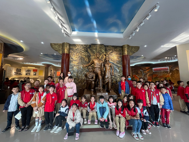 Khám phá Bảo tàng Chiến thắng B-52 cùng Khối 4 Trường Tiểu học Đại Yên