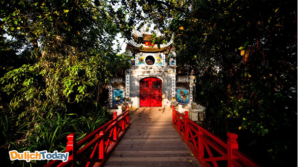 Đền Ngọc Sơn – Điểm đến không thể thiếu của Thủ đô