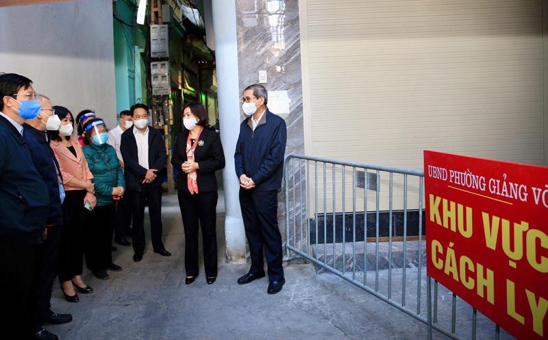 Sớm kích hoạt các trạm y tế lưu động  sẵn sàng khám, chữa bệnh phục vụ nhân dân