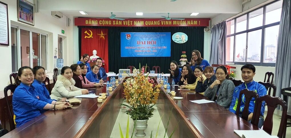 Phát huy sức trẻ - Bổ sung lực lượng cho Đảng