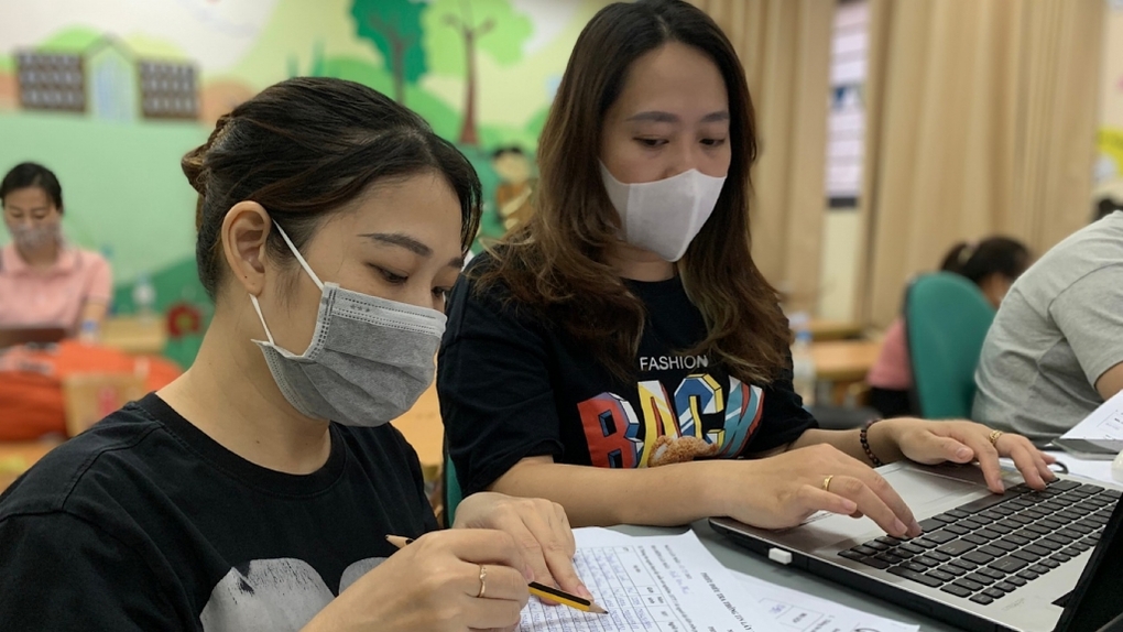 Báo Tuổi trẻ Thủ đô đưa tin về các thầy cô giáo trường tiểu học Đại Yên: "Gác niềm riêng vì an toàn và hạnh phúc của người dân"