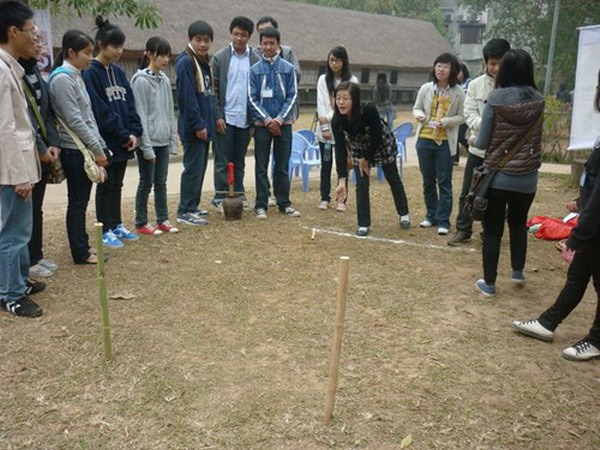 Chơi đánh đáo - Trò chơi dân gian độc đáo ngày Tết cổ truyền