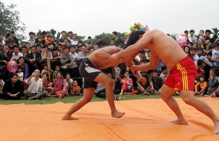 Đấu vật - Trò chơi dân gian độc đáo ngày Tết cổ truyền