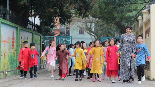 Cô giáo tâm huyết, nhiều sáng tạo