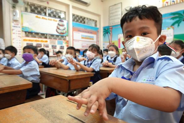 Bộ Y tế: Tiêm vắc xin Pfizer cho trẻ từ 5-11 tuổi liều 0,2ml