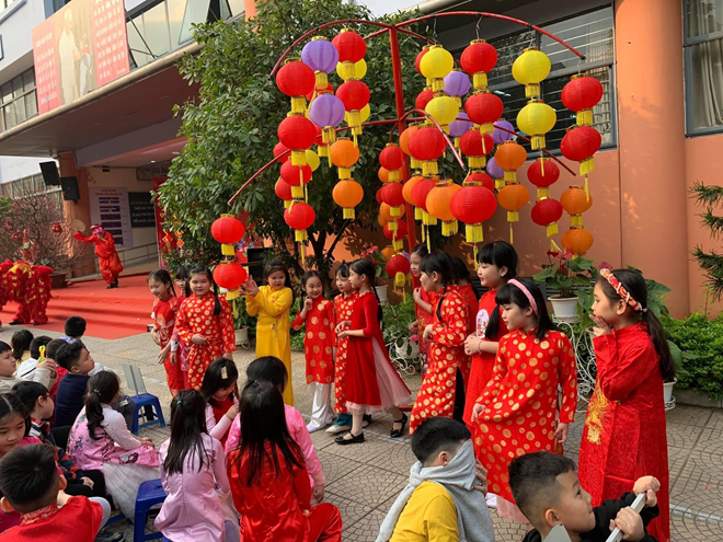 Ý nghĩa của áo dài tết