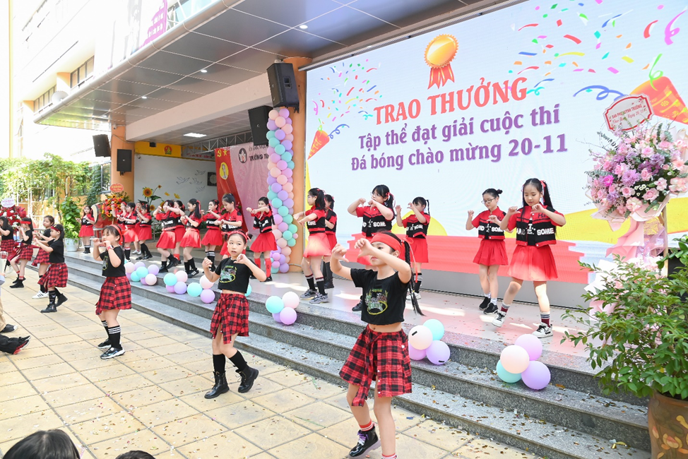 Hoạt động của khối 4 chào mừng Ngày Nhà giáo Việt Nam 20/11