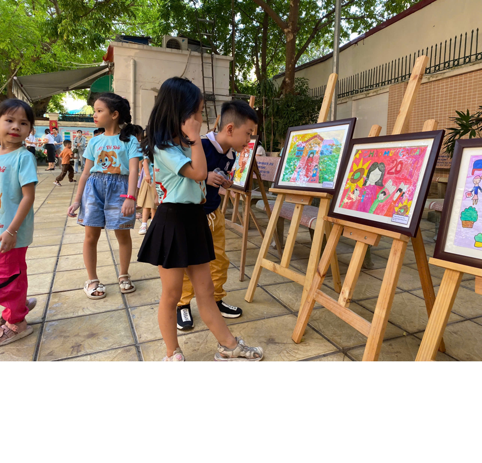 Thi Vẽ Tranh -  Khơi Gợi Tâm Hồn Nghệ Sĩ