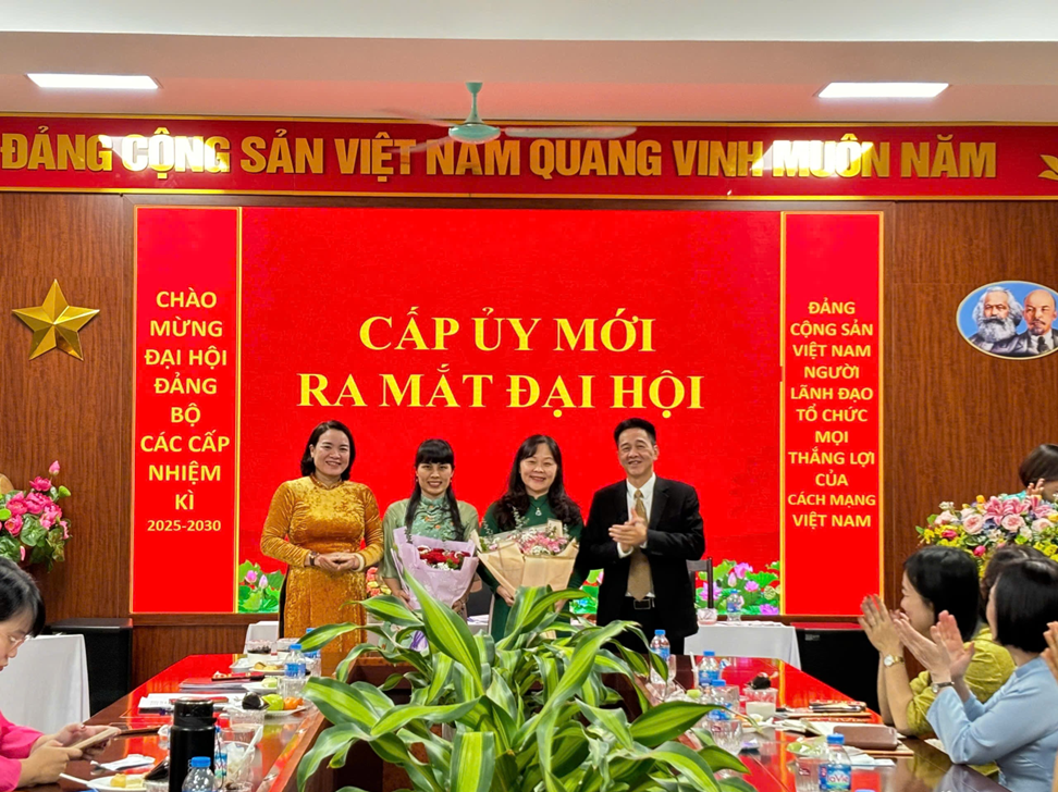 Đại hội Chi bộ trường Tiểu học Đại Yên nhiệm kỳ 2025 – 2027  thành công rực rỡ