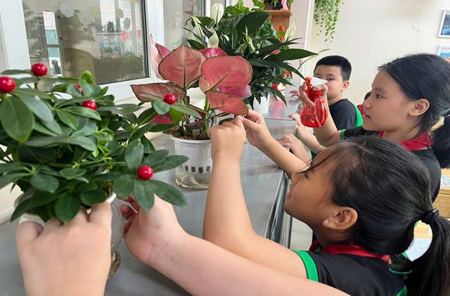 Học sinh khối 5 trường Tiểu học Đại Yên hưởng ứng ngày  Quốc tế bảo vệ tầng Ôzôn( 16/09)