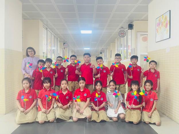 Học sinh khối 3 trường Tiểu học Đại Yên hưởng ứng Ngày Quốc tế Hòa bình (21/9)