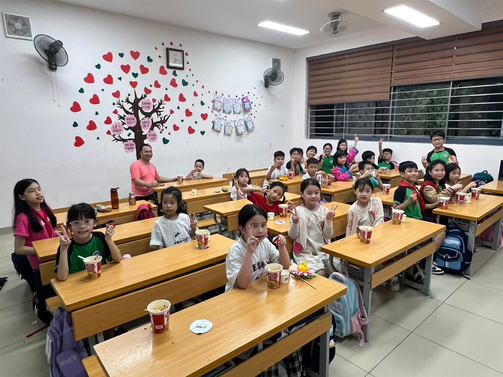 TRƯỜNG TIỂU HỌC ĐẠI YÊN: MÁI ẤM AN TOÀN GIỮA CƠN BÃO DỮ