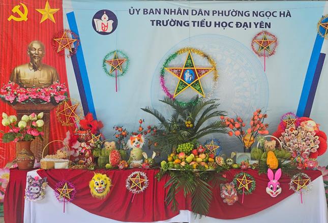 Trường Tiểu học Đại Yên tưng bừng tổ chức vui hội Trung thu 2025 với chủ đề: “Lồng đèn thắp sáng ước mơ”