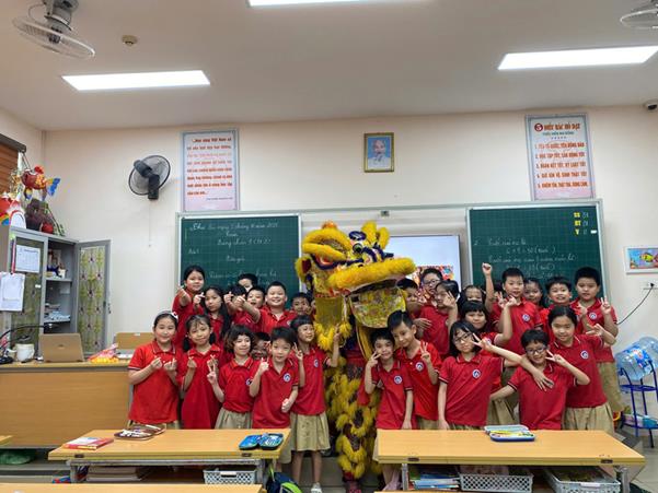 TẾT TRUNG THU RỘN RÀNG CỦA HỌC SINH KHỐI BA – TRƯỜNG TIỂU HỌC ĐẠI YÊN