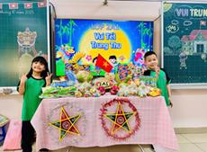 HỌC SINH KHỐI 2 TRƯỜNG TIỂU HỌC ĐẠI YÊN HÀO HỨNG VỚI CÁC HOẠT ĐỘNG CHÀO ĐÓN TẾT TRUNG THU