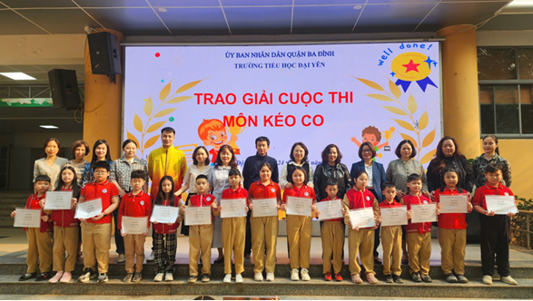 Trường Tiểu học Đại Yên chào mừng ngày 26/3  Hân hoan chào đón hai cô Phó Hiệu trưởng và trao giải hội thao