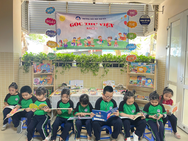 Lan tỏa Tình yêu Sách - Học sinh lớp 1 Trường Tiểu học Đại Yên hưởng ứng Ngày Văn hóa Đọc Việt Nam