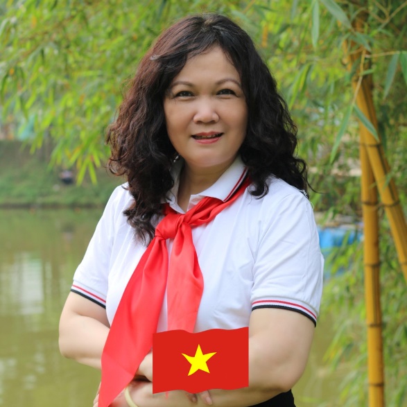 A person holding a flag

Description automatically generated