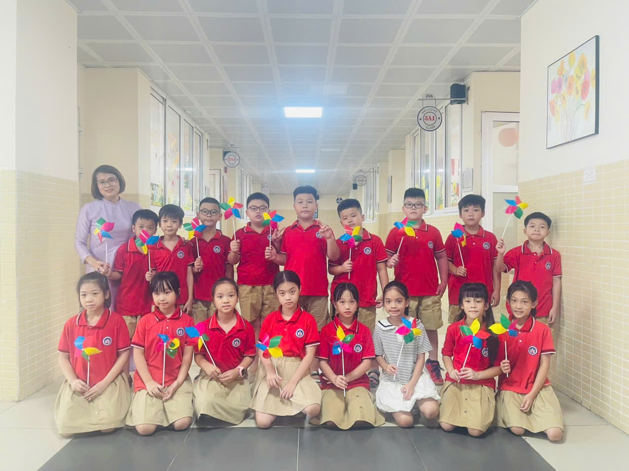 A group of children posing for a photo
AI-generated content may be incorrect.