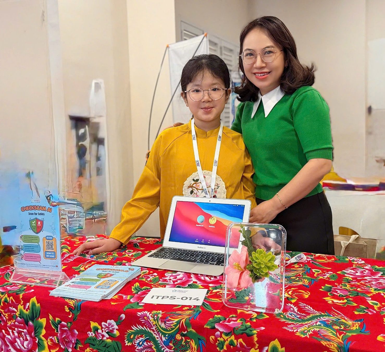 C:\Users\THANH GIONG\Downloads\1361895383767174116 (3).jpg